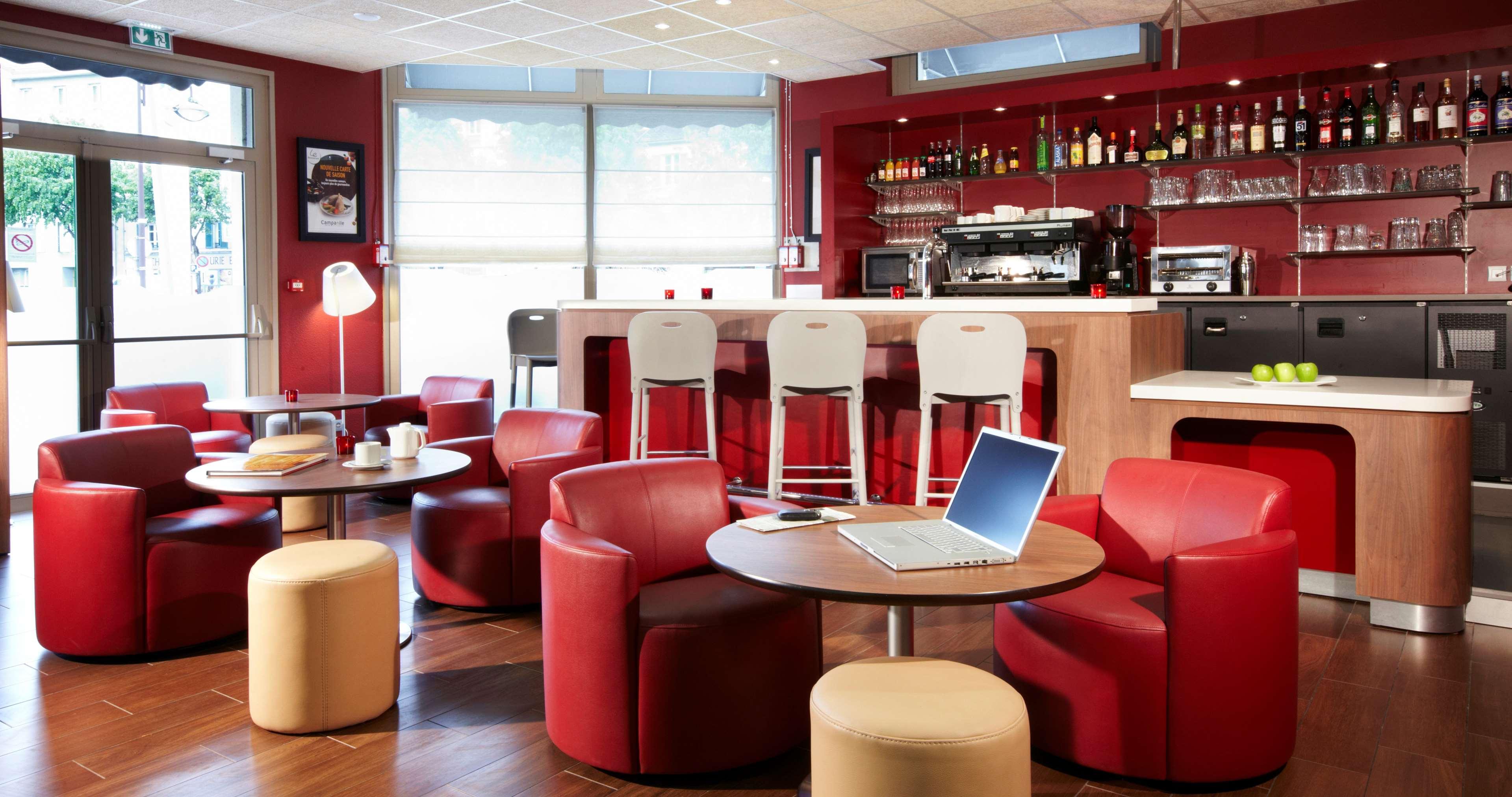 Campanile Paris Ouest - Hotel Chaville