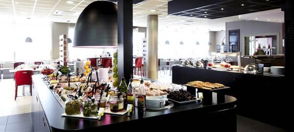Campanile Paris Ouest - 3*