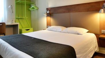 Campanile Paris Ouest - 3*